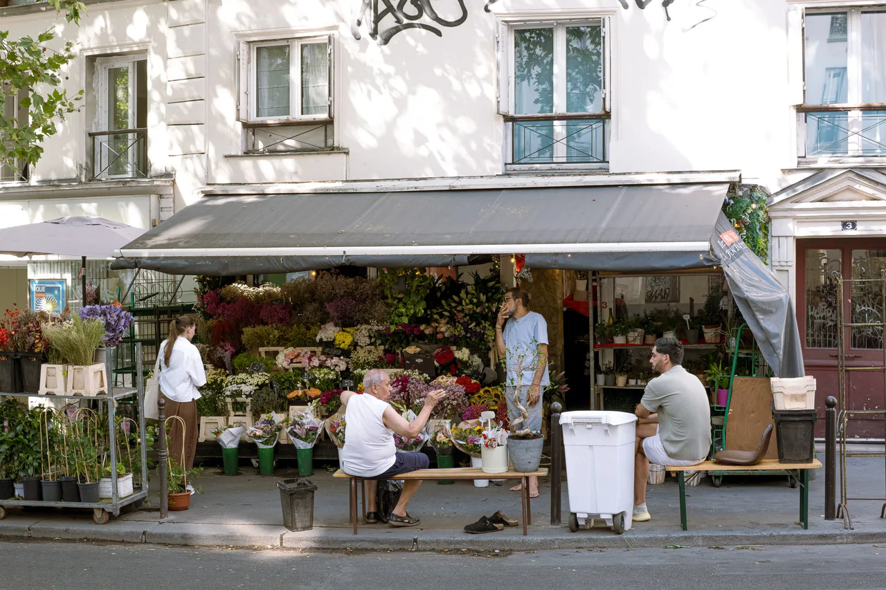 France (Paris)